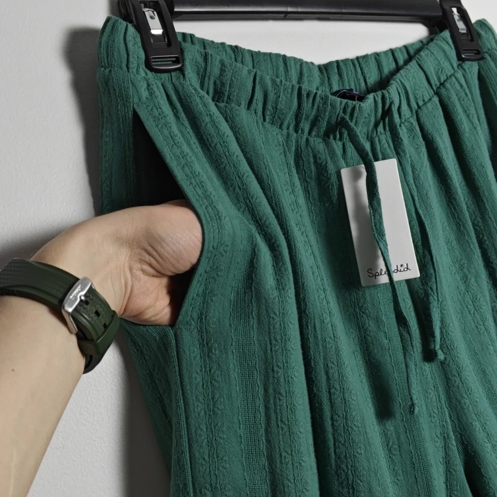 SPLENDID NWT Wide Leg Patterned Trousers in Green Size Medium - Picture 10 of 16